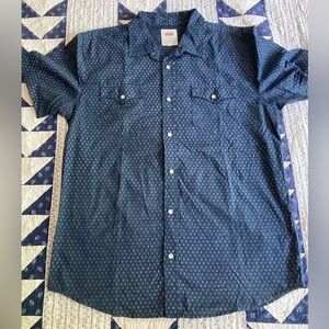 Levi’s blue shirt size large